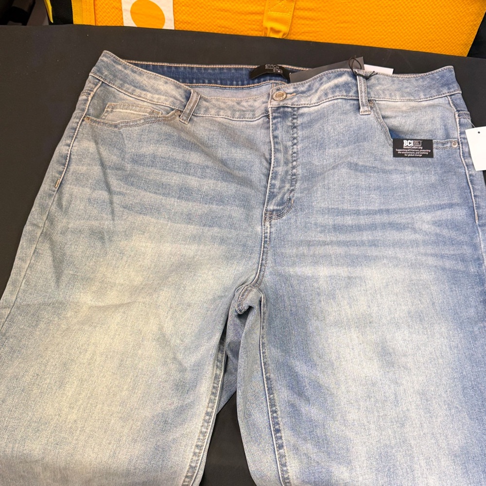 Stitch Star size 18 Light Blue Women’s Jeans plus high rise ankle straight missy